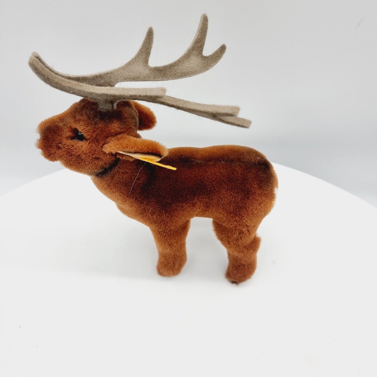 Steiff 045479 Hirsch Tier mit Knopf und Fahne 19 cm