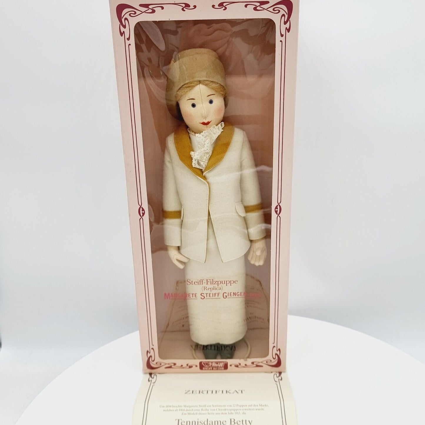 Steiff 9100/45 Filzpuppe Tennisdame Betty Replica 1913 limitiert 3000 aus 1986
