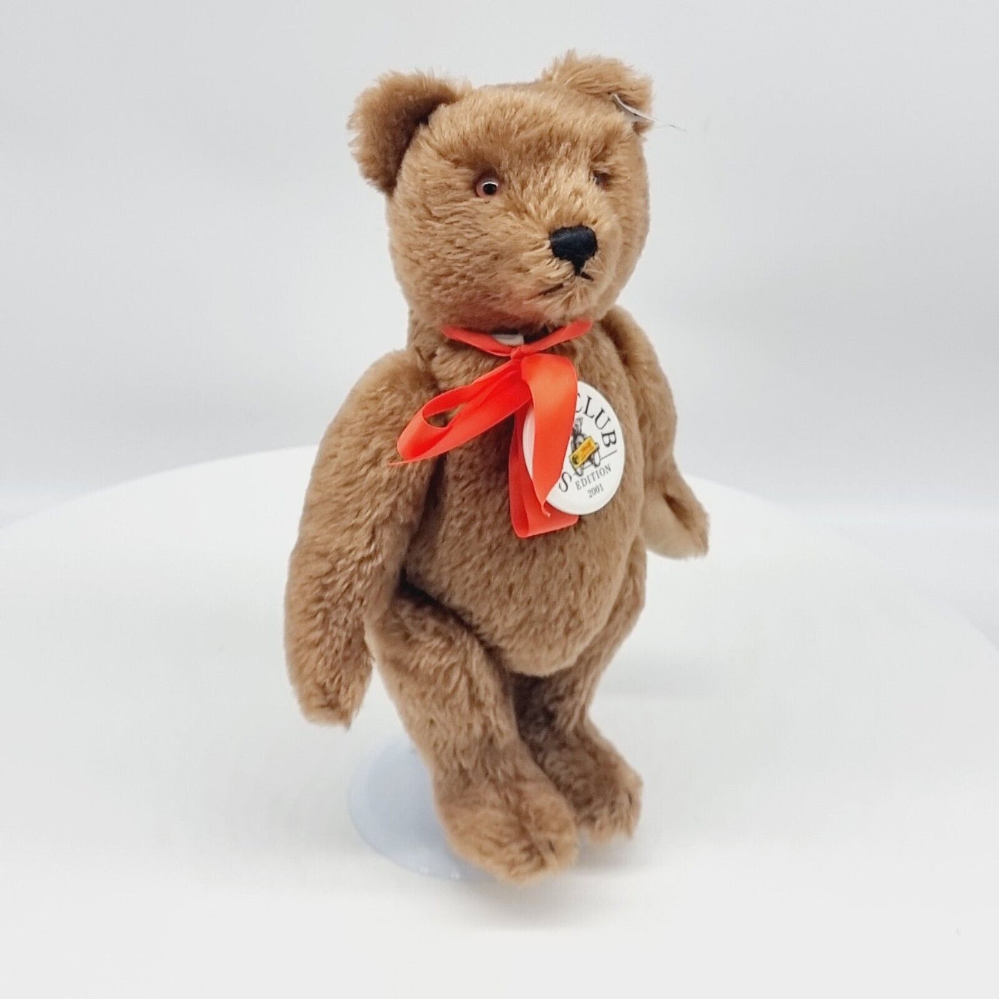 Steiff 420245 Edition 2001 Teddybär 35 cm mit Schleife und Porzellan-Marke