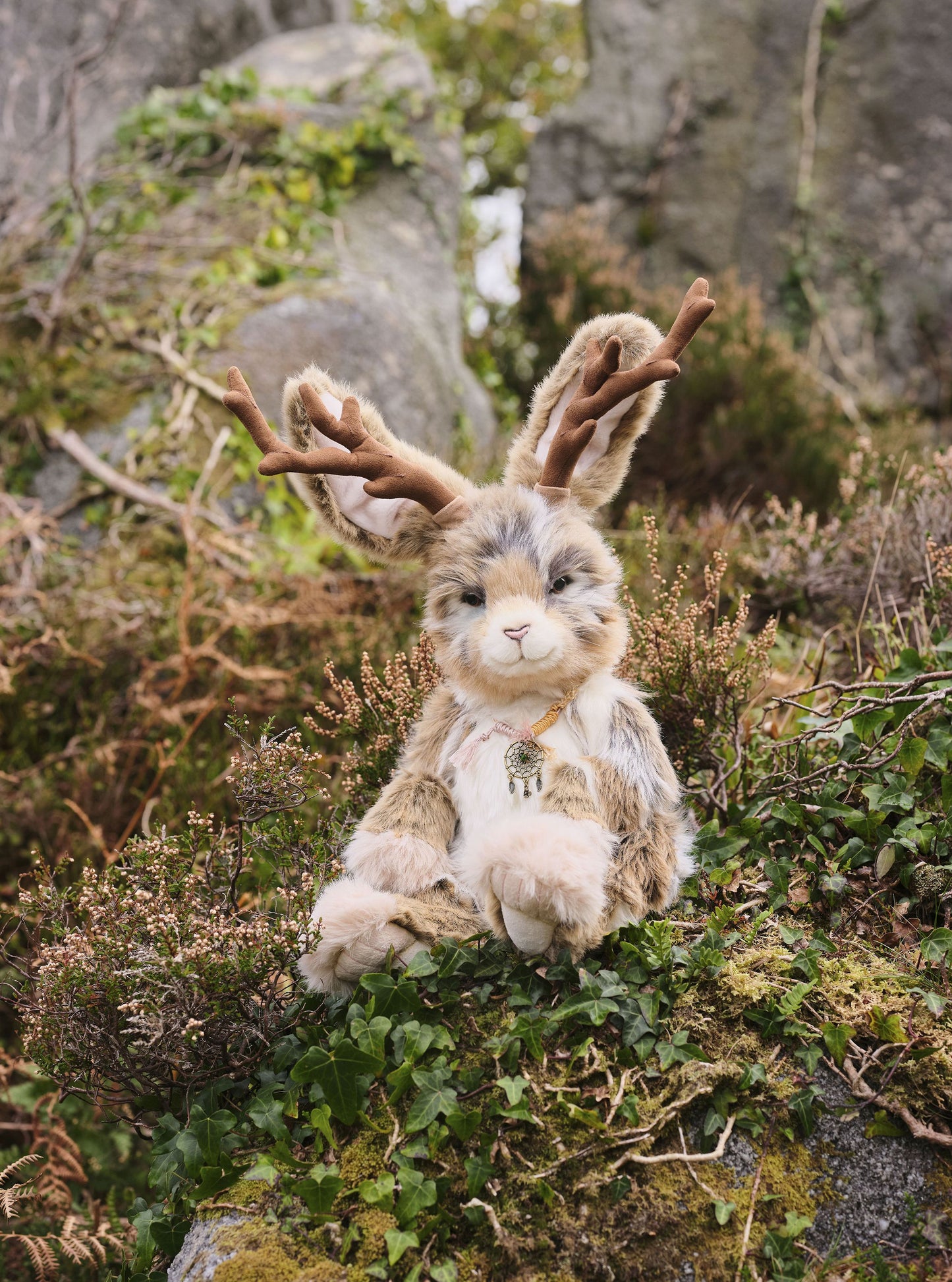 Charlie Bears CS262621 Signature Jackalope 42 cm