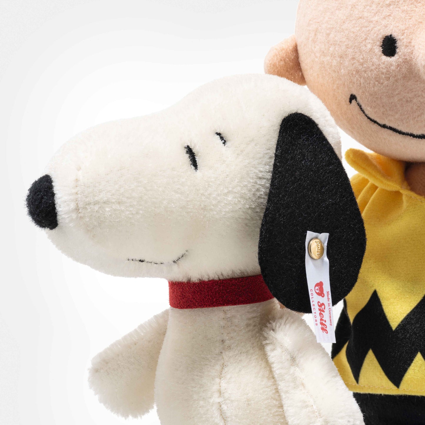 Steiff 356070 Charlie Brown mit Snoopy 75. Jubiläum