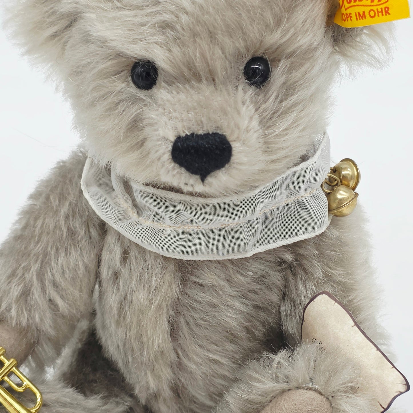 Steiff 672576 Teddybär mit Trompete