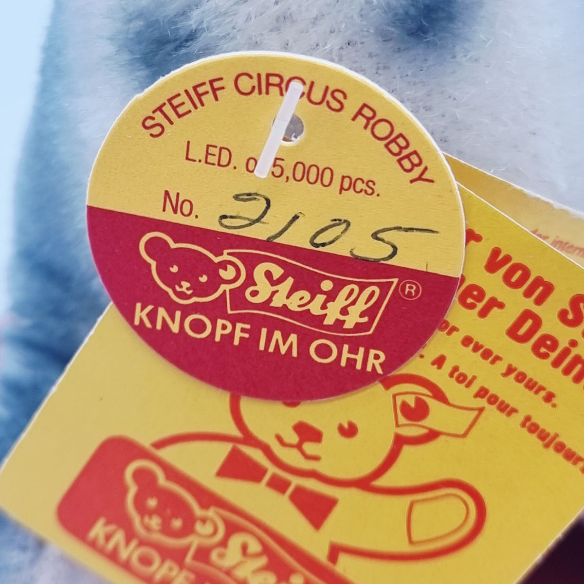 Steiff 0147/12 Golden Age of the Circus Robbe mit Ball und Podest