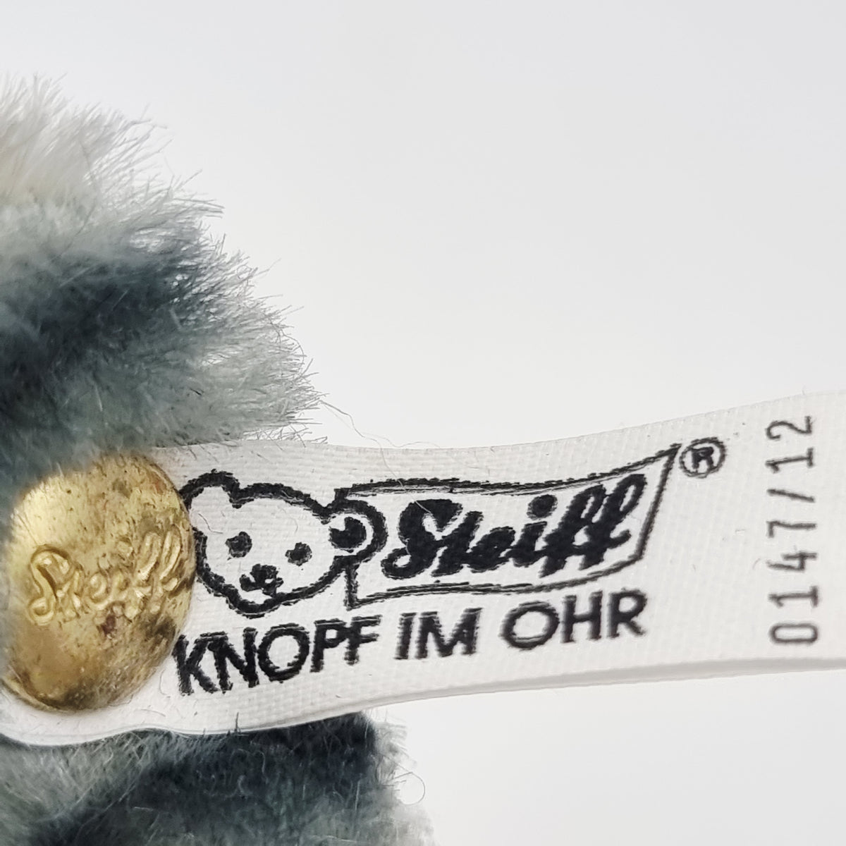 Steiff 0147/12 Golden Age of the Circus Robbe mit Ball und Podest