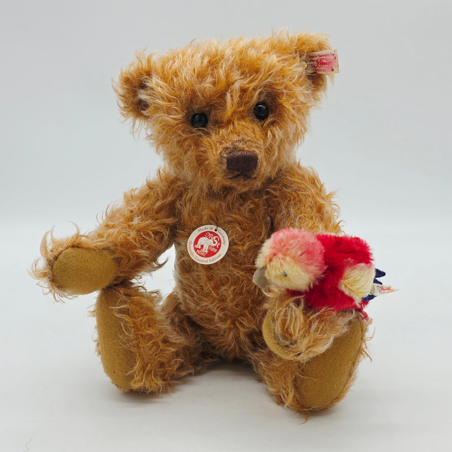 Steiff 034978 Alexander Teddybär 34 cm mit Papagei Mohair