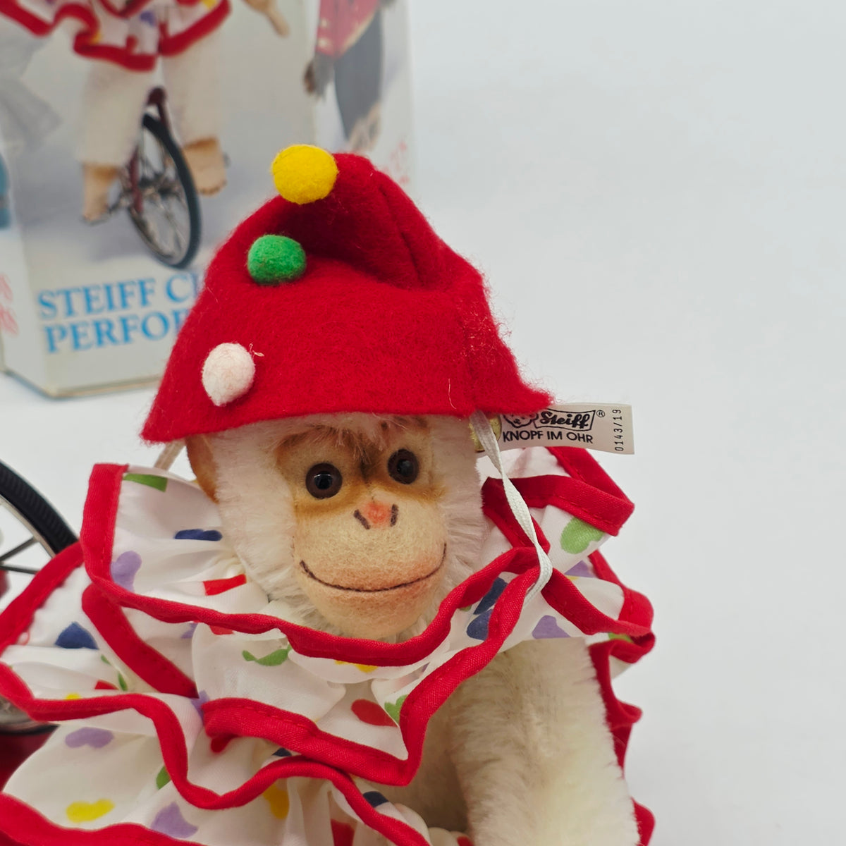 Steiff 0143/19 Golden Age of the Circus Affe auf Einrad