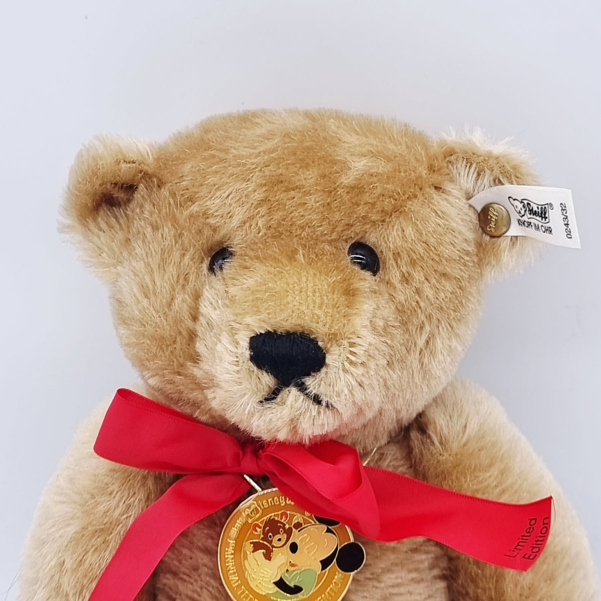 Steiff 0243/32 Teddybär 32 cm Disney Convention 1988