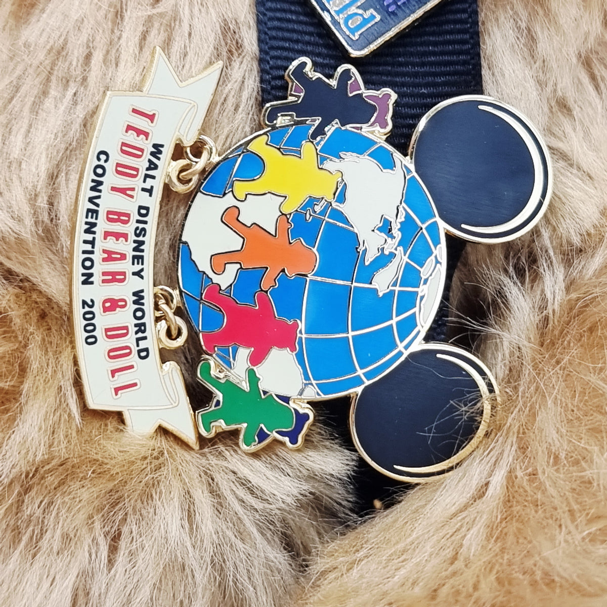 Steiff 651748 Theodore P. Trader Teddybär 32 cm Disney Convention 2000