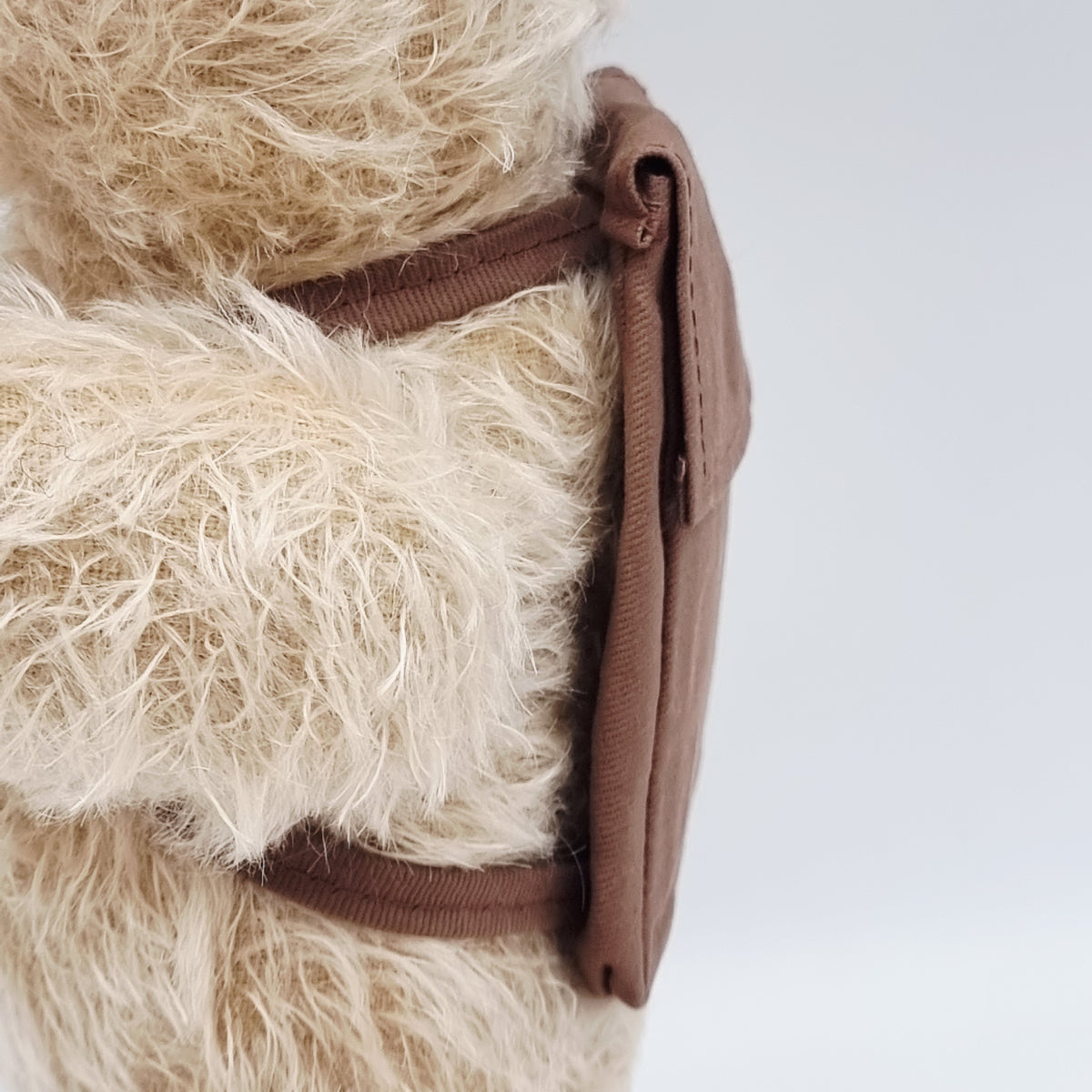 Steiff 680069 Seymore C. Trader Teddybär Disney Convention 2001 beige 32 cm