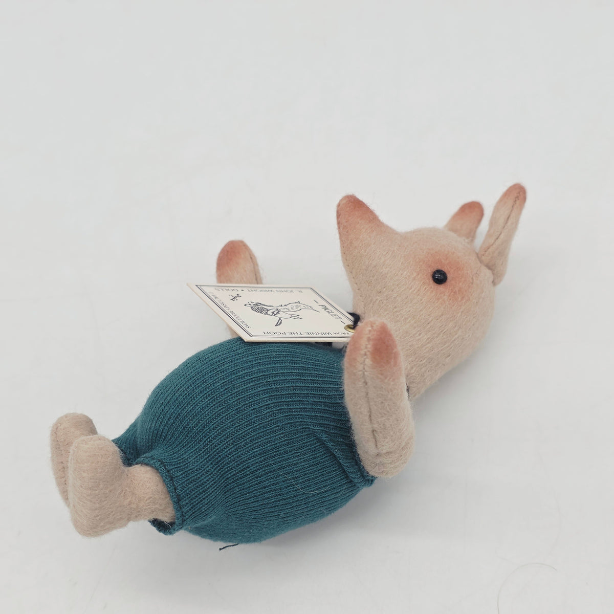 R. John Wright Piglet 12 cm