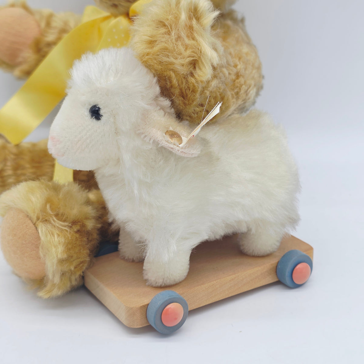 Steiff 665912 Chelsea Teddybär  Cherished Teddies 33 cm