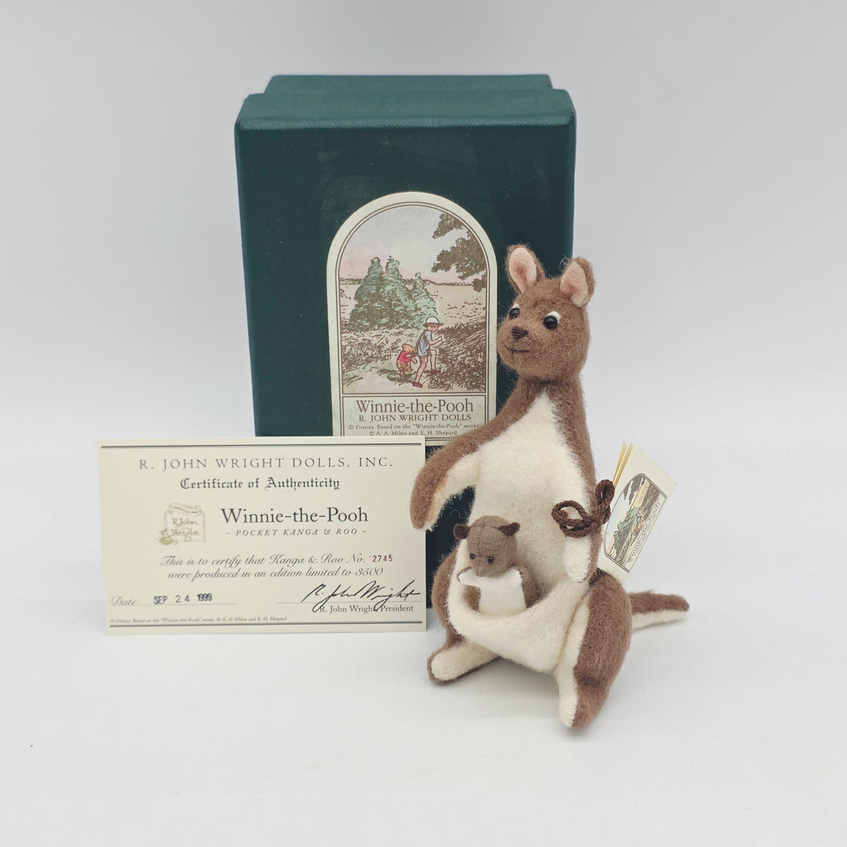 R. John Wright Pocket Kanga & Roo Winnie the Pooh