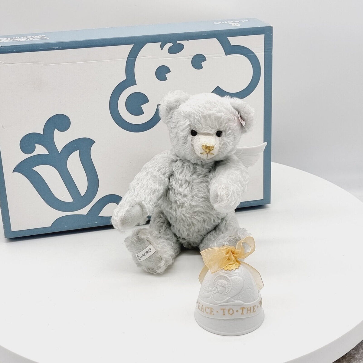 Steiff 676833 Teddybär Angel Engel mit Flügeln Lladro Porzellan Glocke Peace