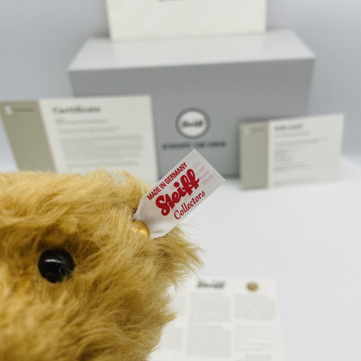 Steiff Teddybär Royale Hochzeit Meghan und Harry 690464 Zeitlimitierung aus 2018