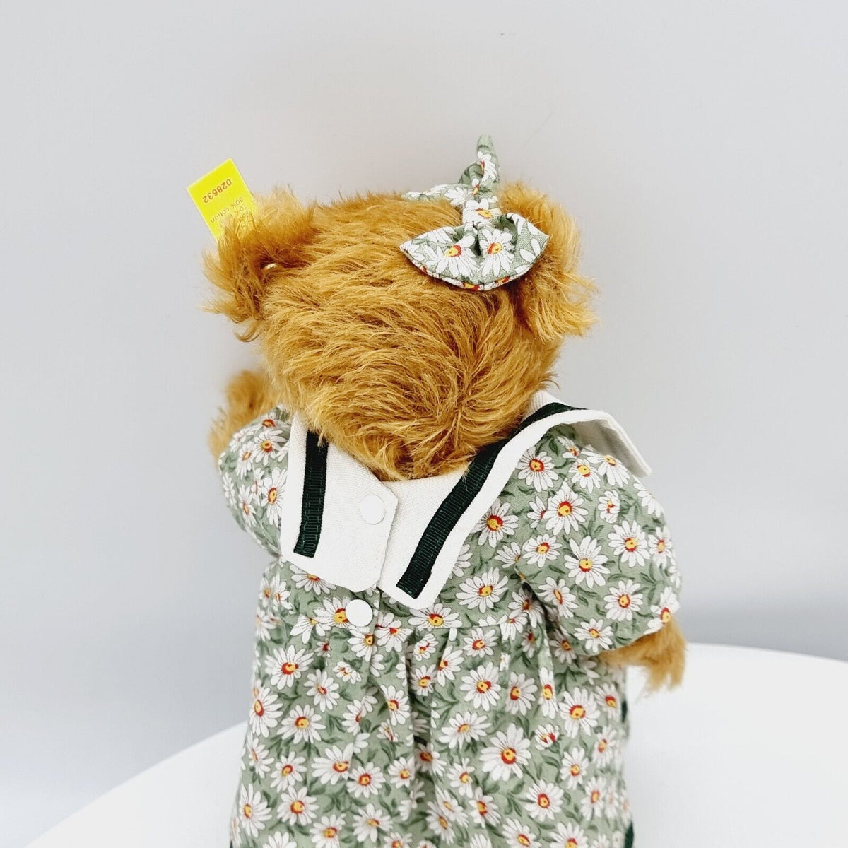 Steiff 028632 Teddybär Mädchen aus 2001 23 cm Mohair