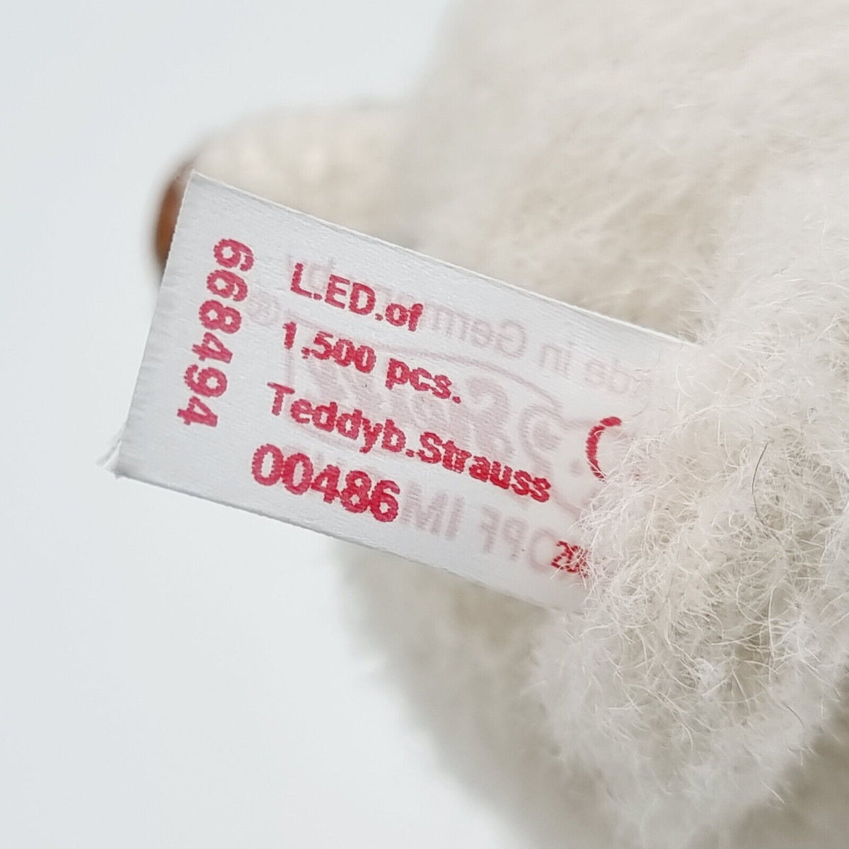 Steiff 668494 Teddybär Strauss The Rattle Bear Alpaca weiß 25 cm