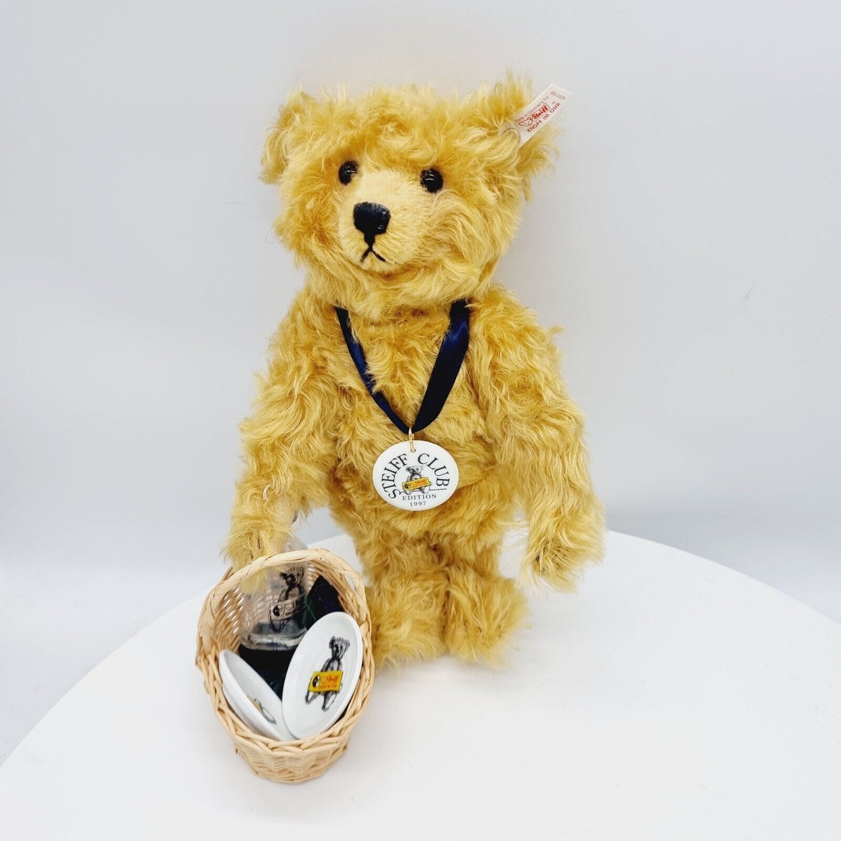 Steiff 420108 Picknick Bär Club Edition 1997/98  34cm limitiert OVP