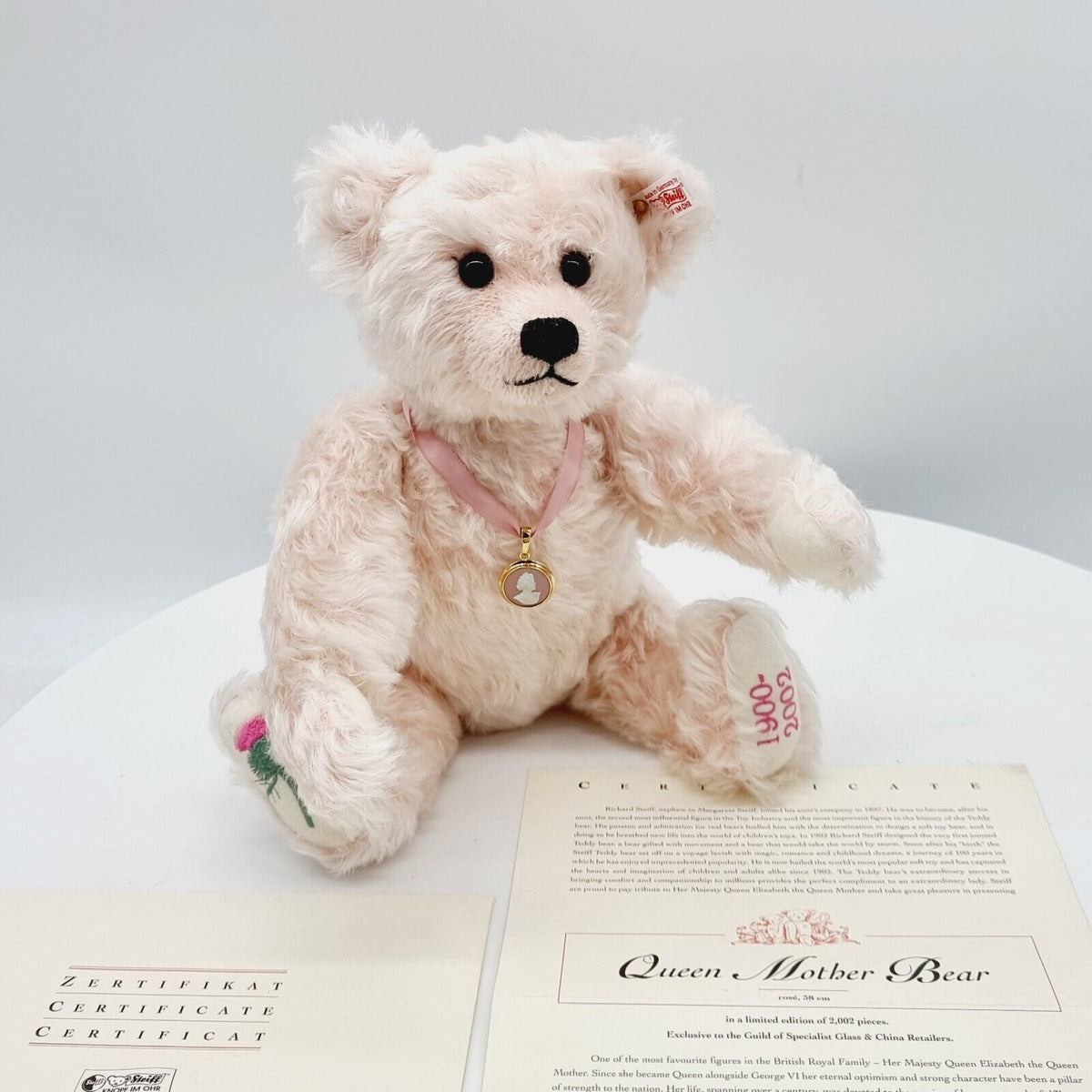 Steiff 660887 Teddybär Queen Mother limitiert 2002 aus 2002 38 cm Mohair