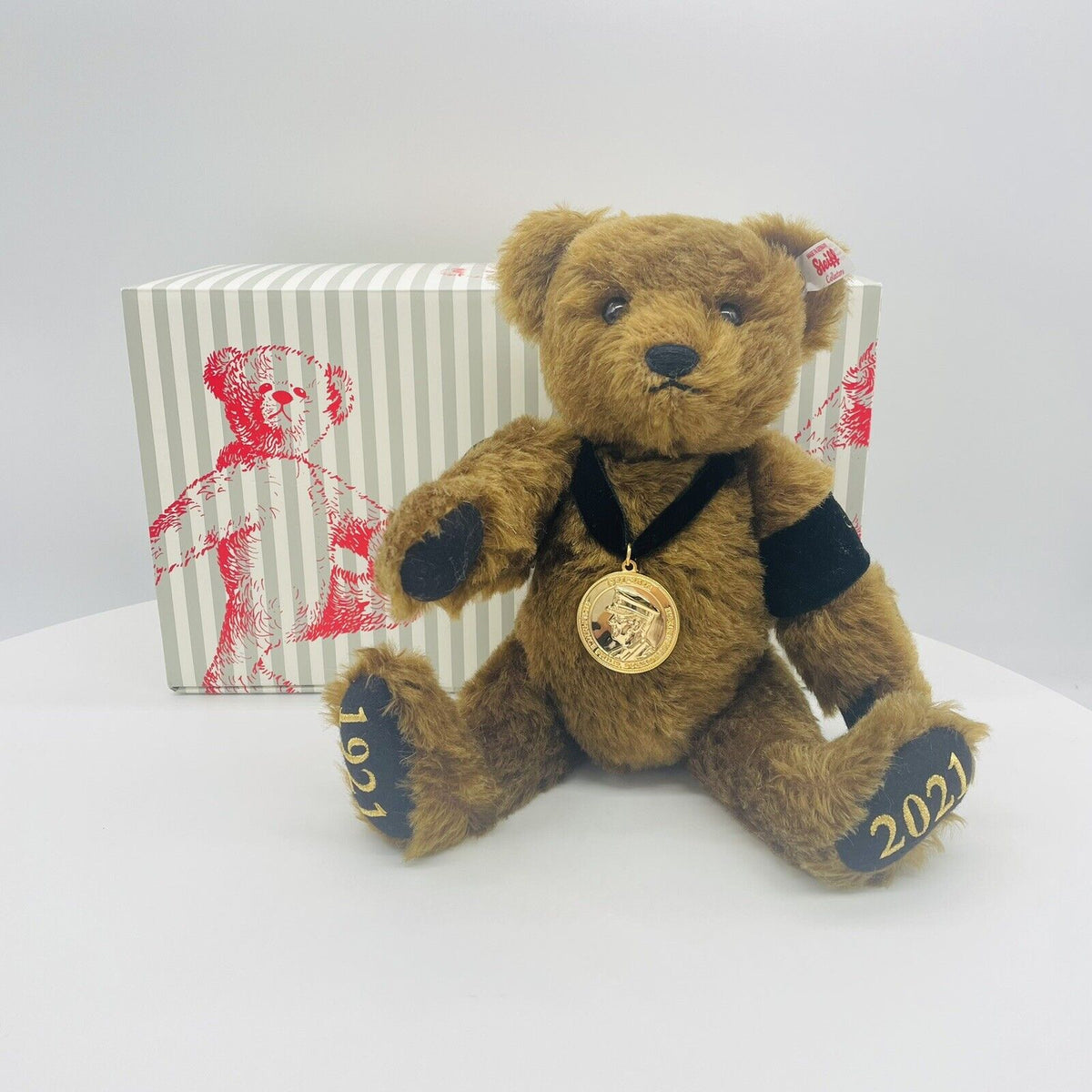 Steiff Danbury Mint Prince Philip Memorial Bear 663192 Zeitlimitierung aus 2021