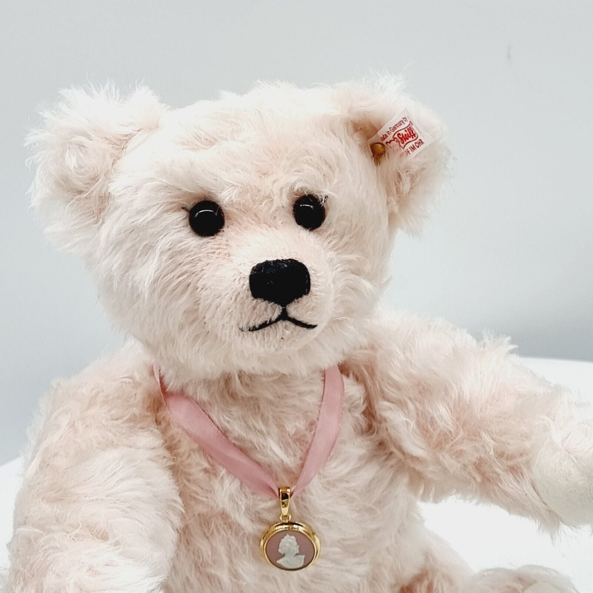 Steiff 660887 Teddybär Queen Mother limitiert 2002 aus 2002 38 cm Mohair