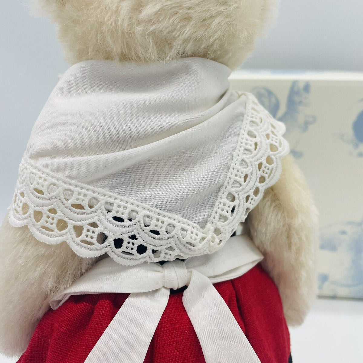 Steiff Teddybär Trachtenmädchen Liesel 657184 limitiert 1500 aus 2010 23cm