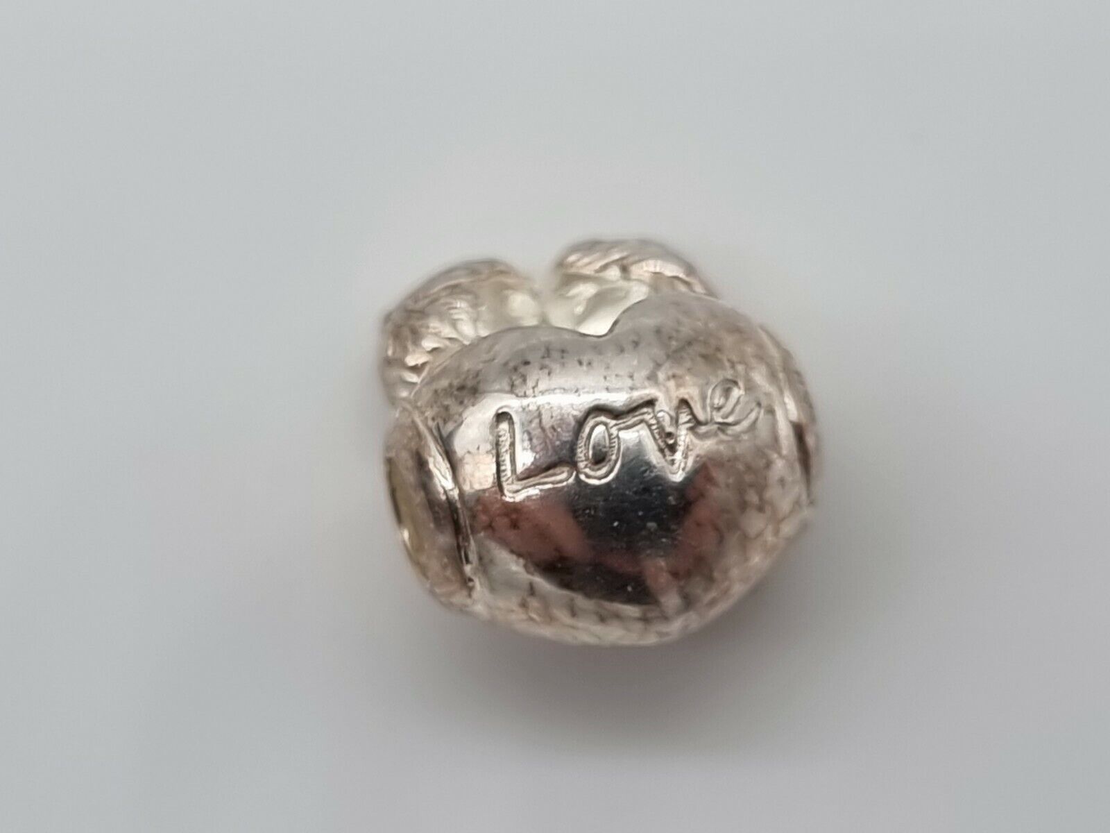 6570446