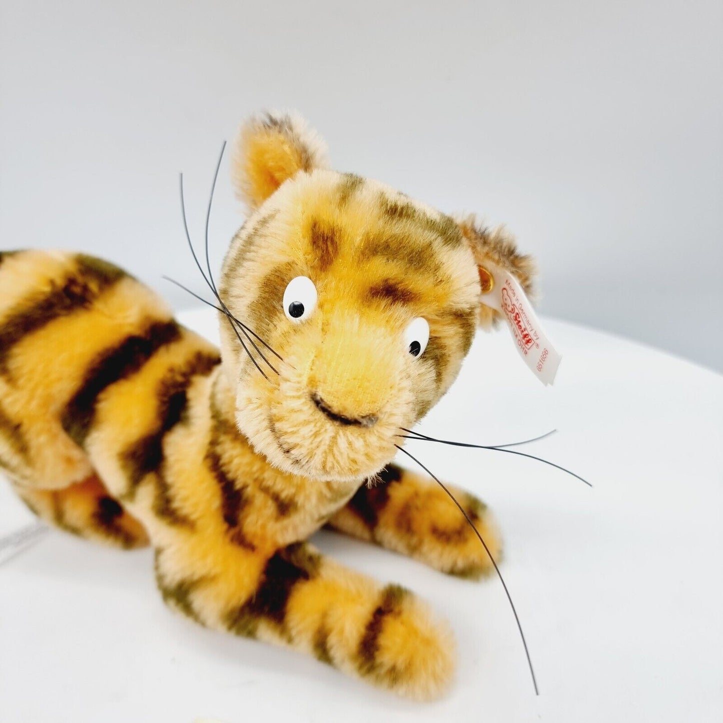 Steiff 651656 Tigger 20 cm  limitiert 5000 Jahr 2000