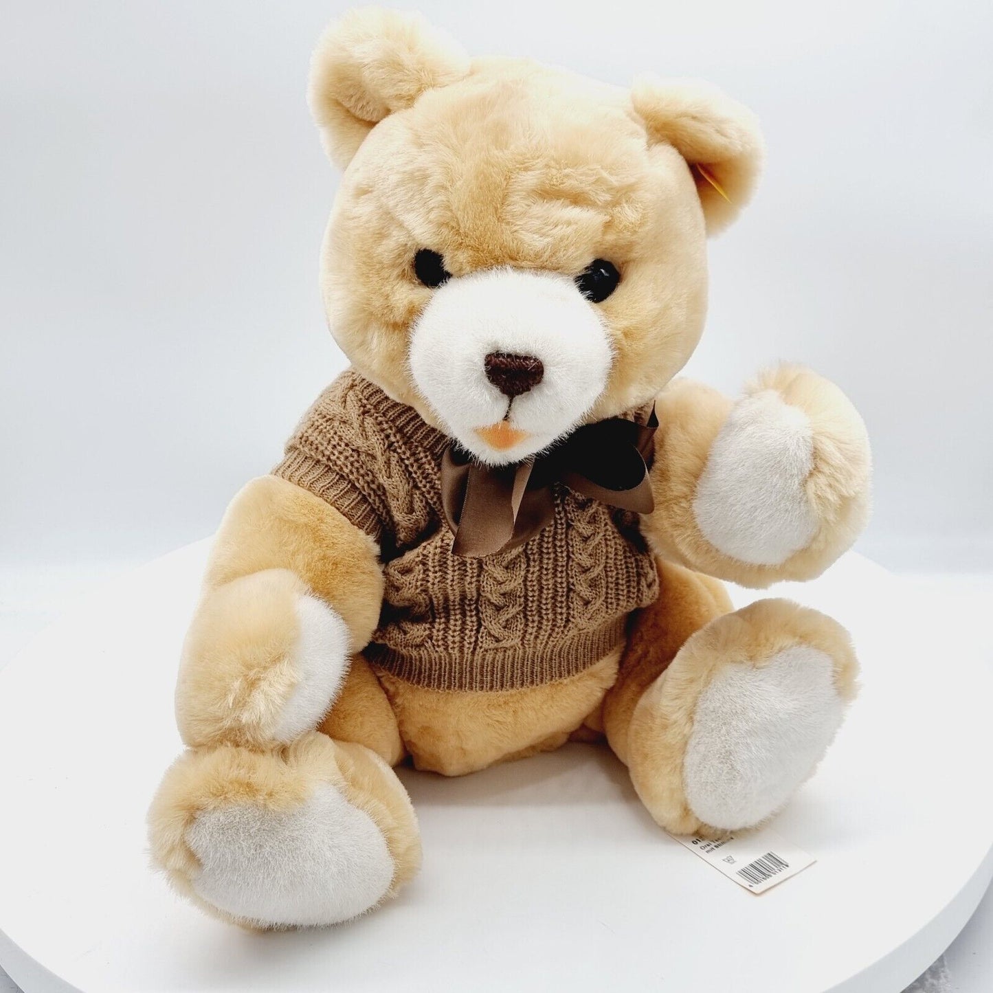 Steiff 013119 Orsi Teddybär 50 cm Plüsch mit Stimme und Pullover