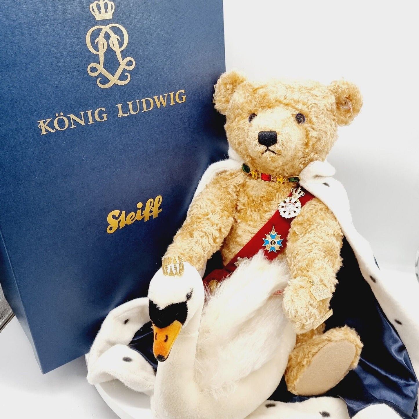 Steiff 673627 Teddybär König Ludwig mit Schwan limitiert 500 60 cm Mohair