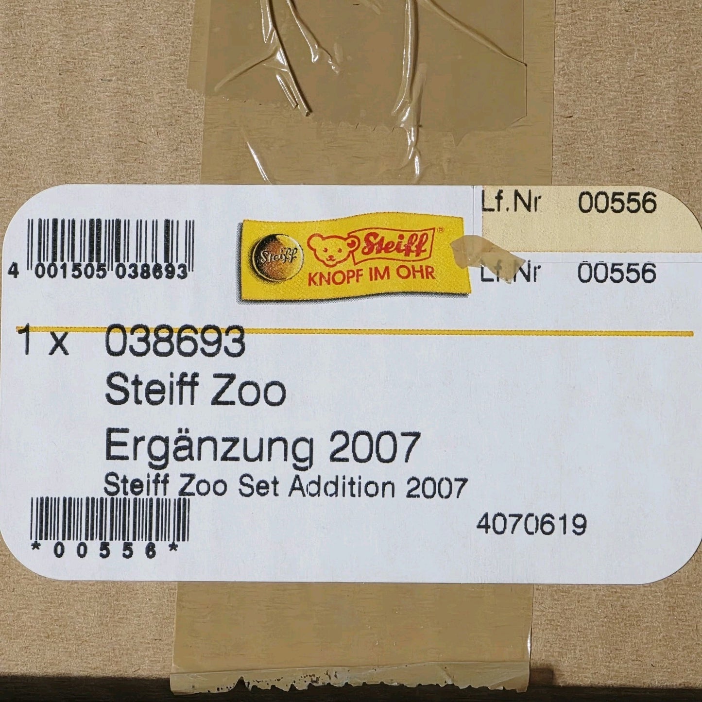 8895405