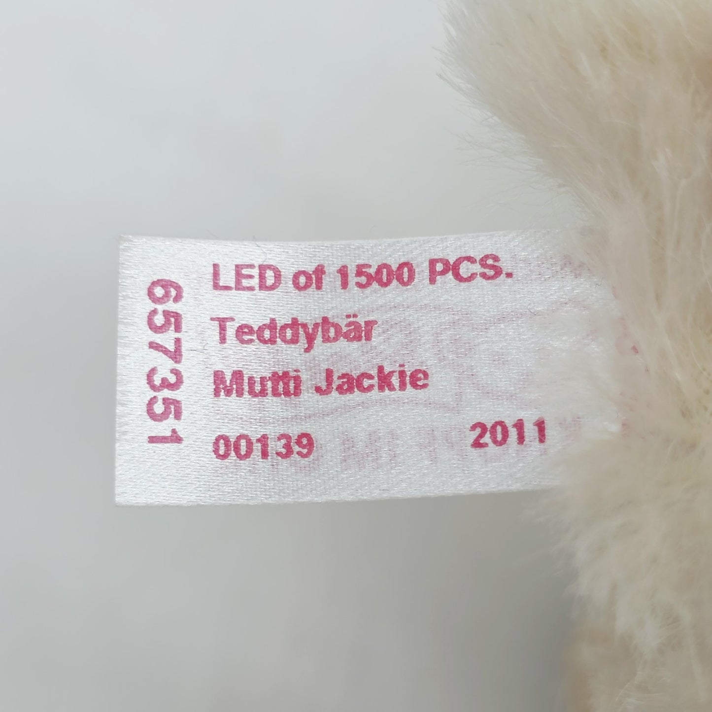 8950438