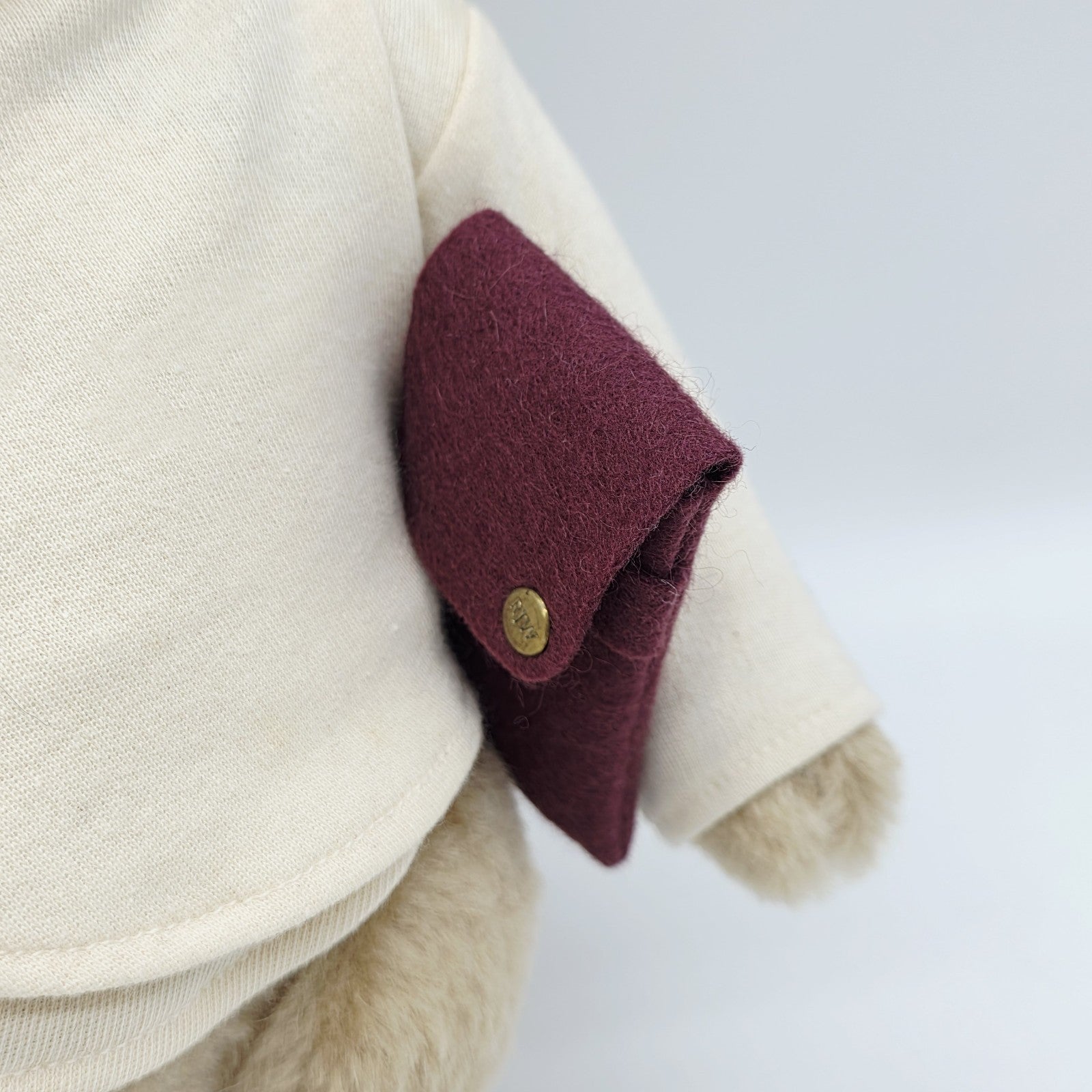 8634667