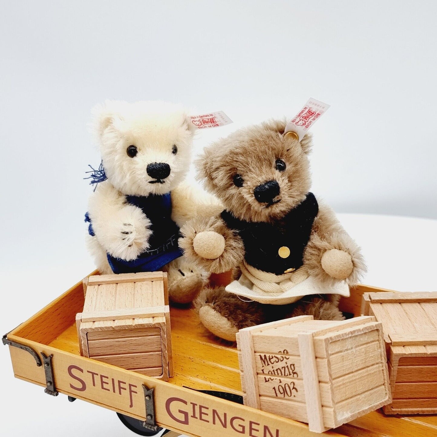 Nr. 31! Steiff 038914 Lieferwagen mit Teddybären limitiert 1200 aus 2003 12 cm