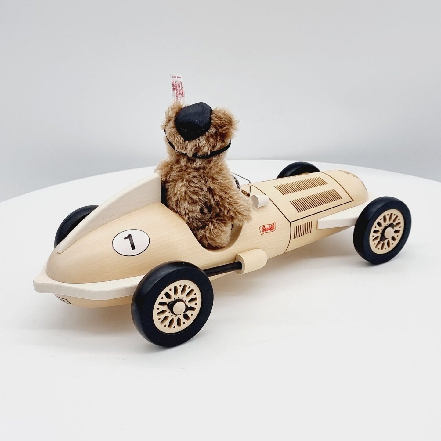 Steiff 038358Teddybär mit historischem Silberpfeil limitiert 1500 aus 2008 12 cm