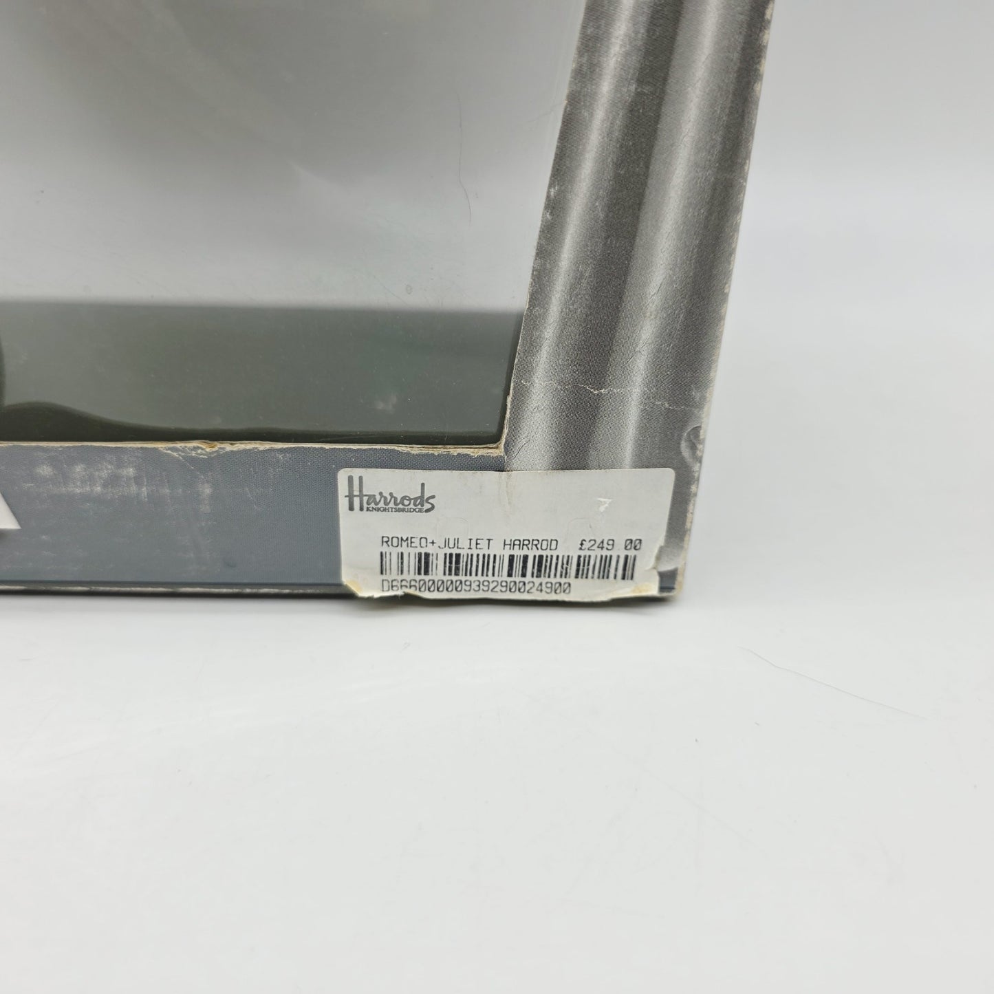 8936219