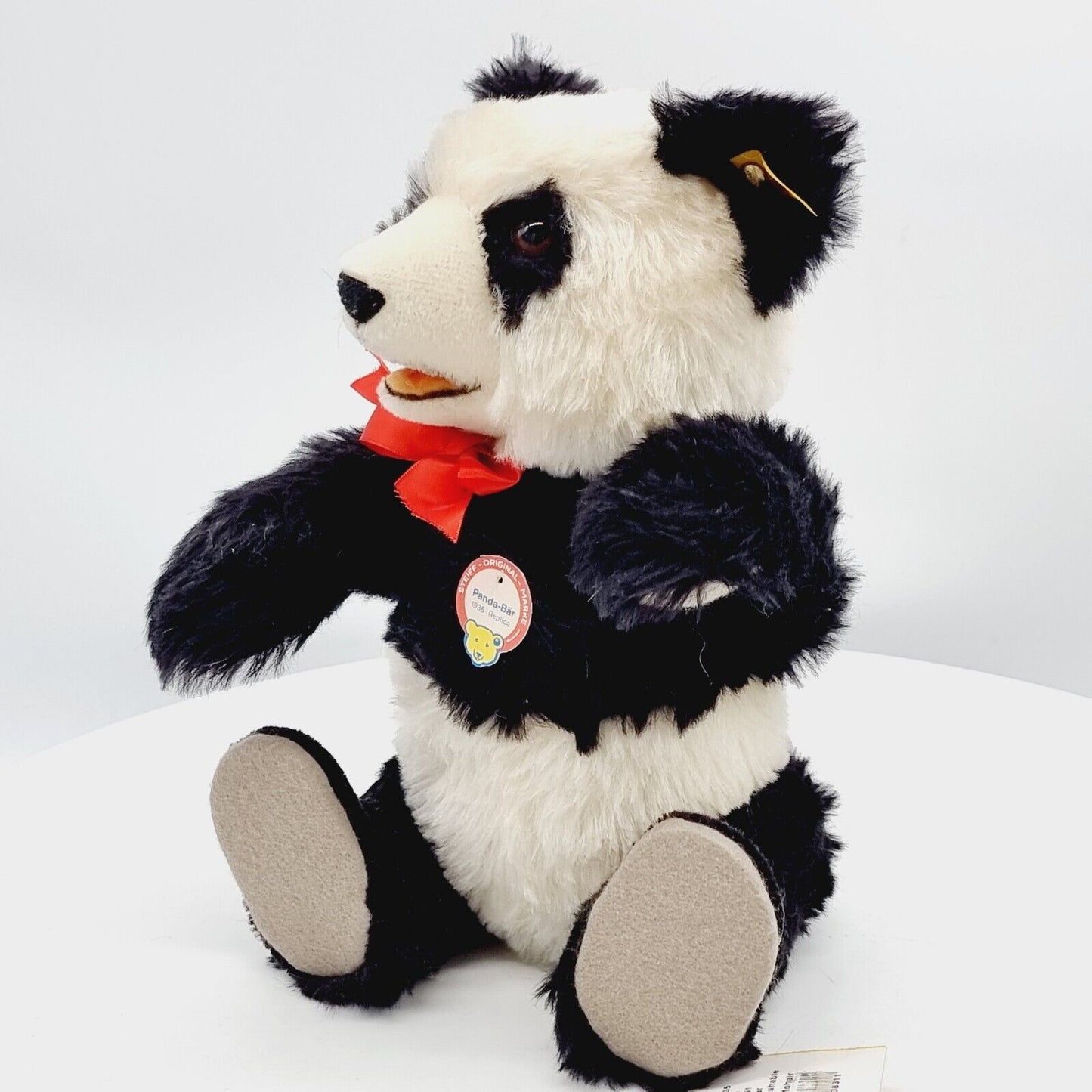 Steiff 408311 Panda Bär 1938 Replica 34 cm mit Stimme und Etikett