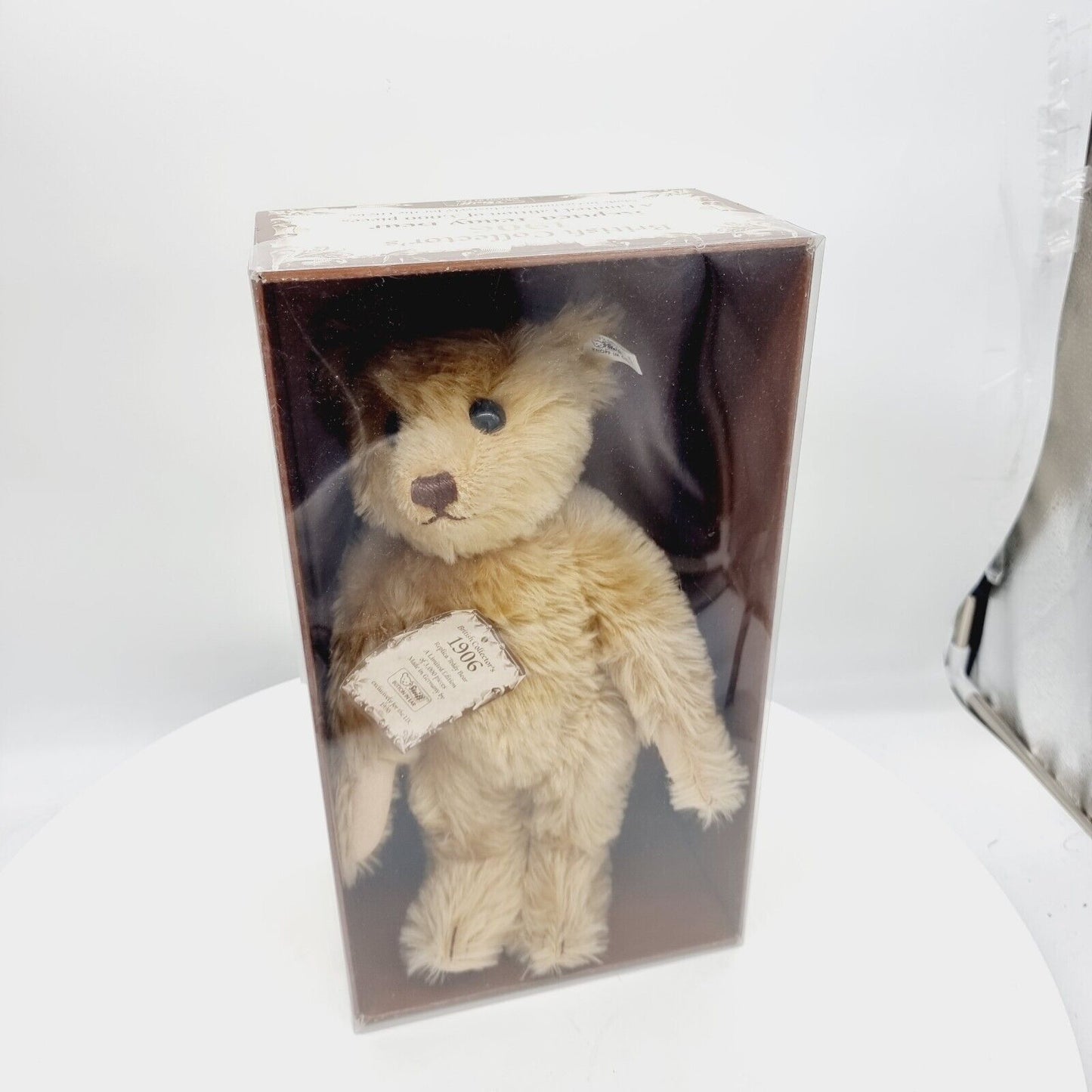 Steiff 406096 British Collectors 1906 Replica Teddybär 33 cm