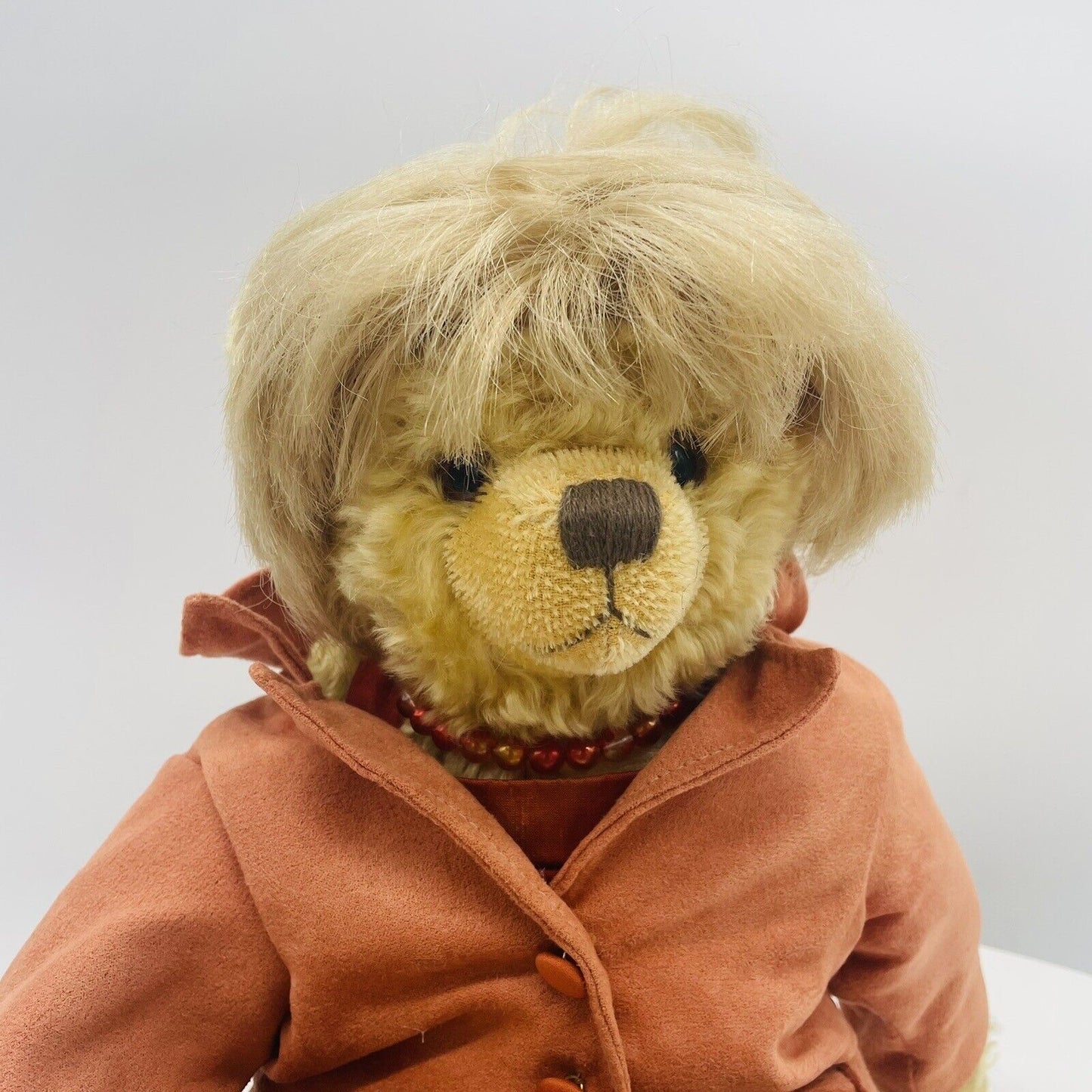 Hermann Coburg Teddybär Angie Bär Angela Merkel 40cm Mohair