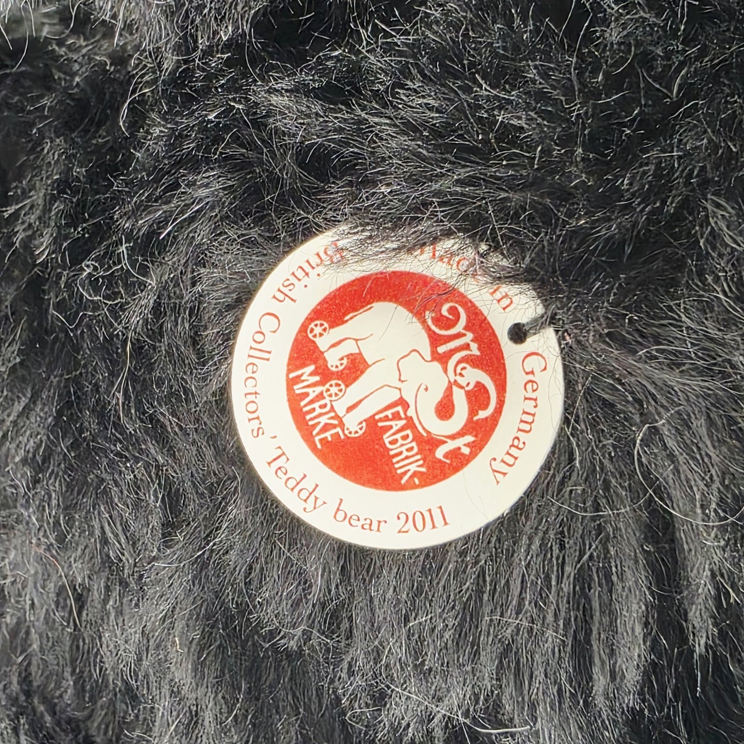 8770977