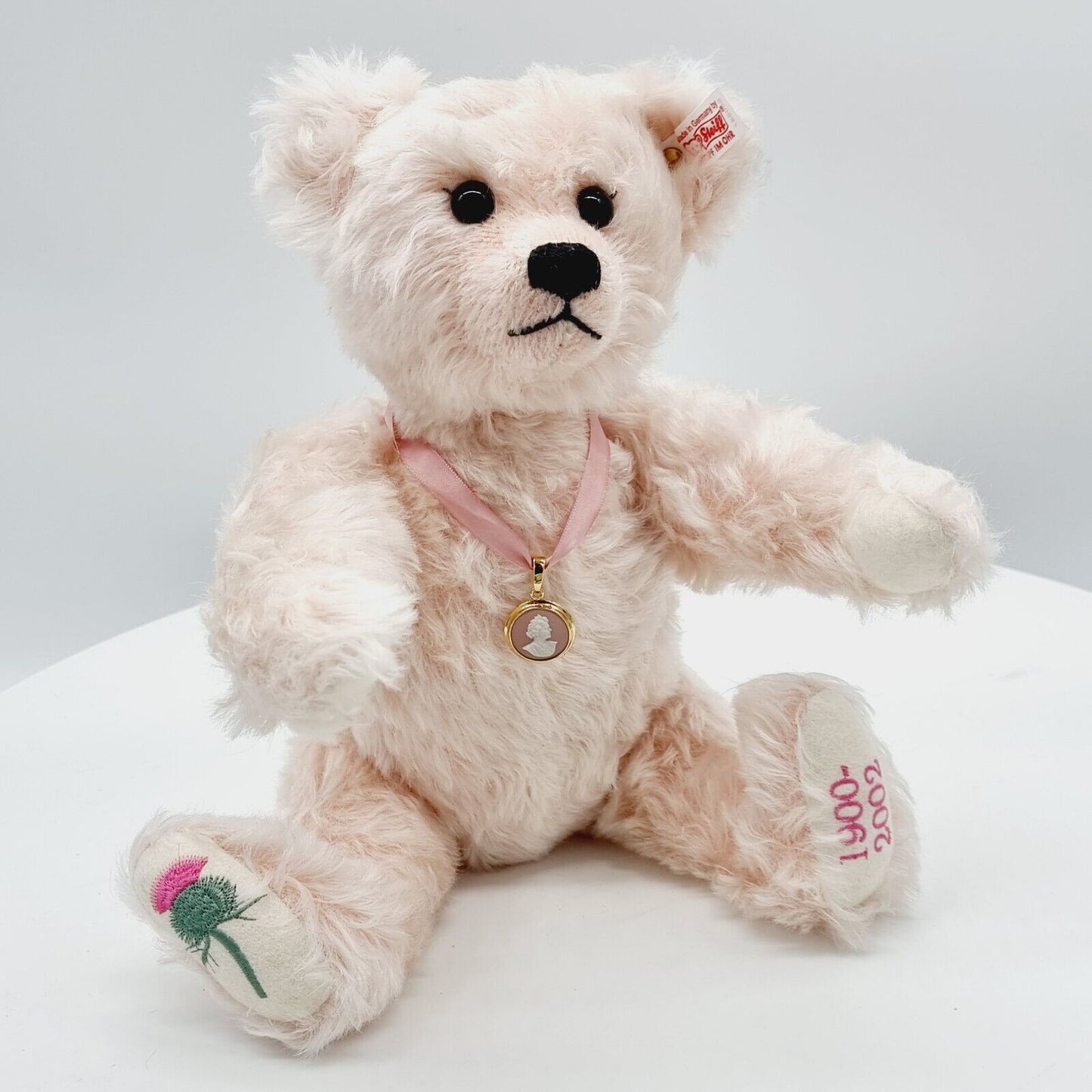 Steiff 660887 Teddybär Queen Mother limitiert 2002 aus 2002 38 cm Mohair