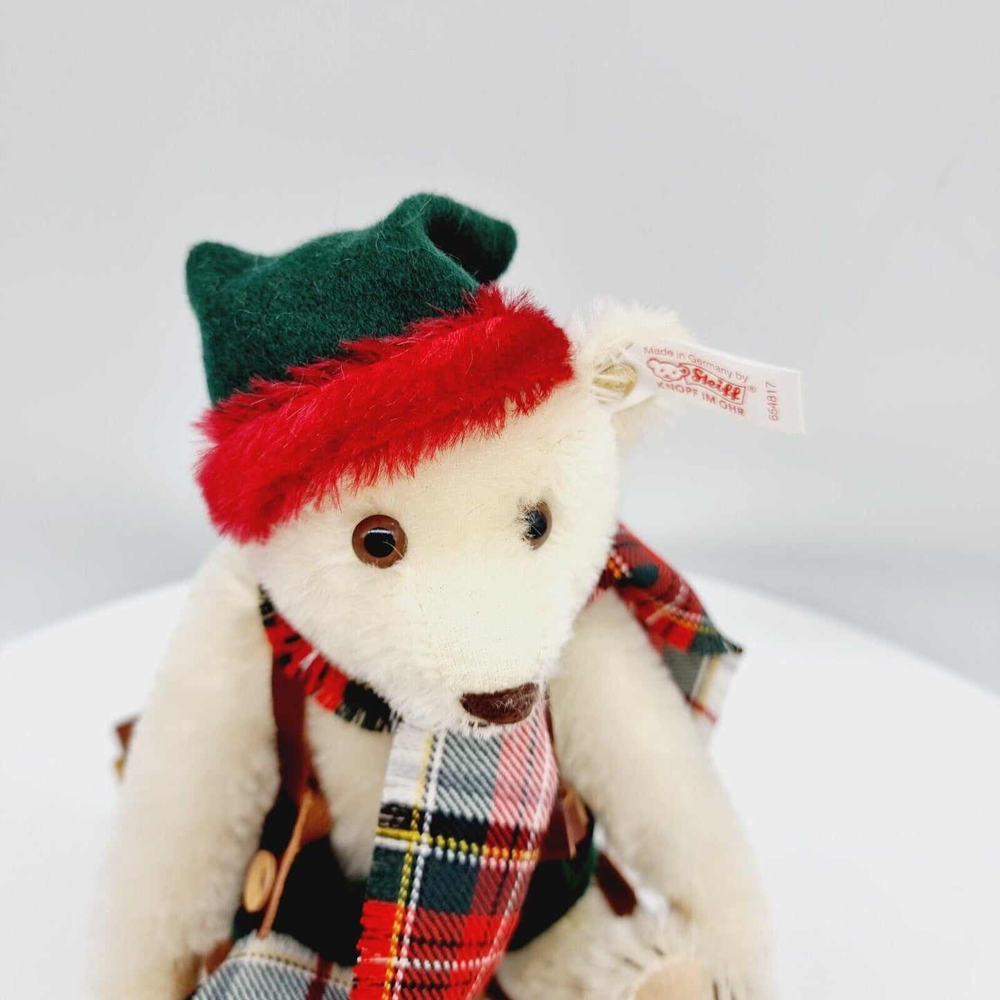 Steiff 654817 The Winter Bear limitiert 21 cm mit Schal und Schlitten