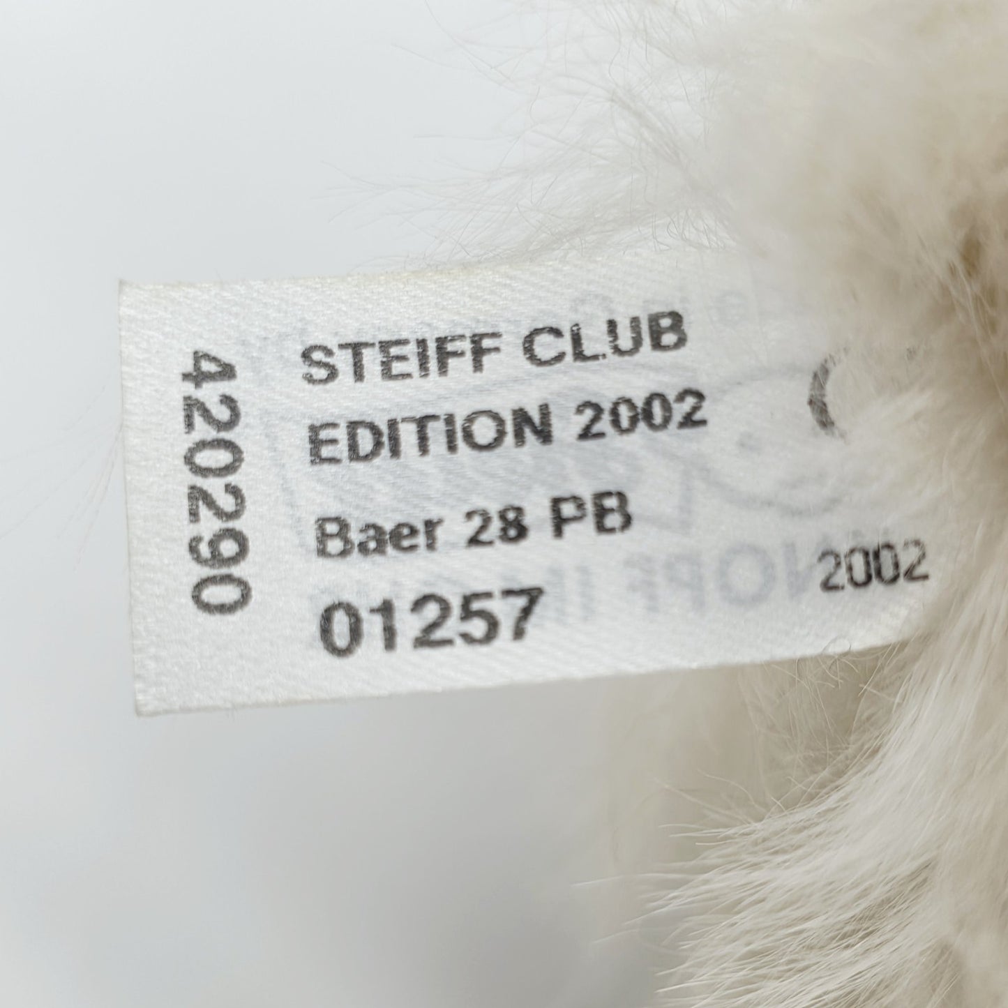 7487082