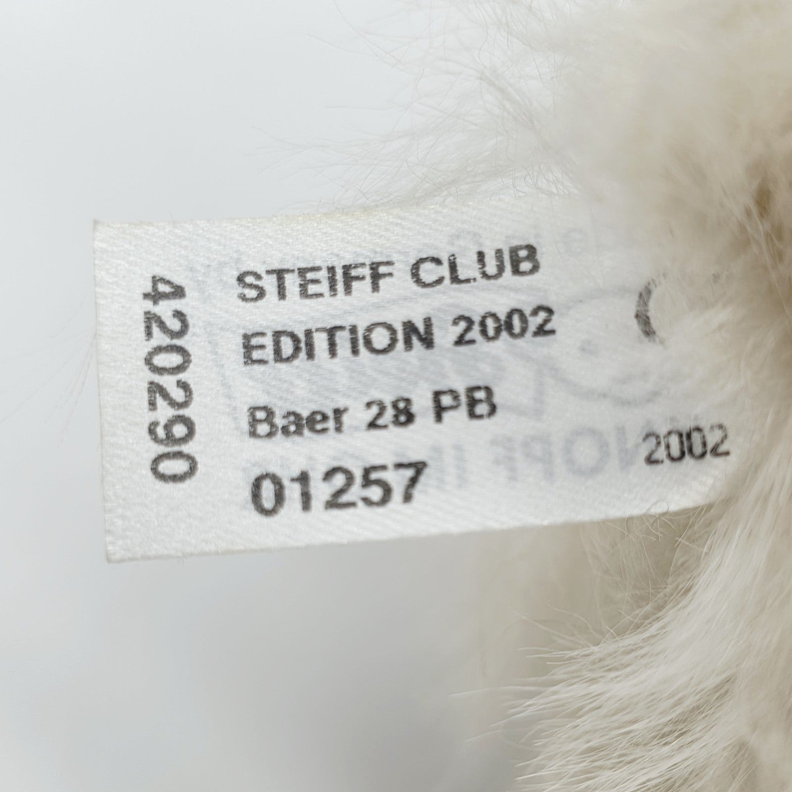 7487082
