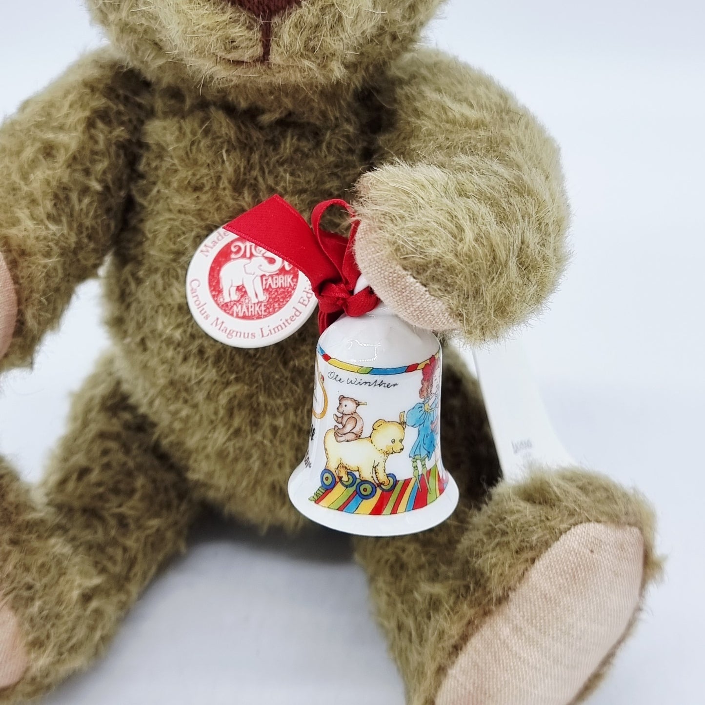 8949654