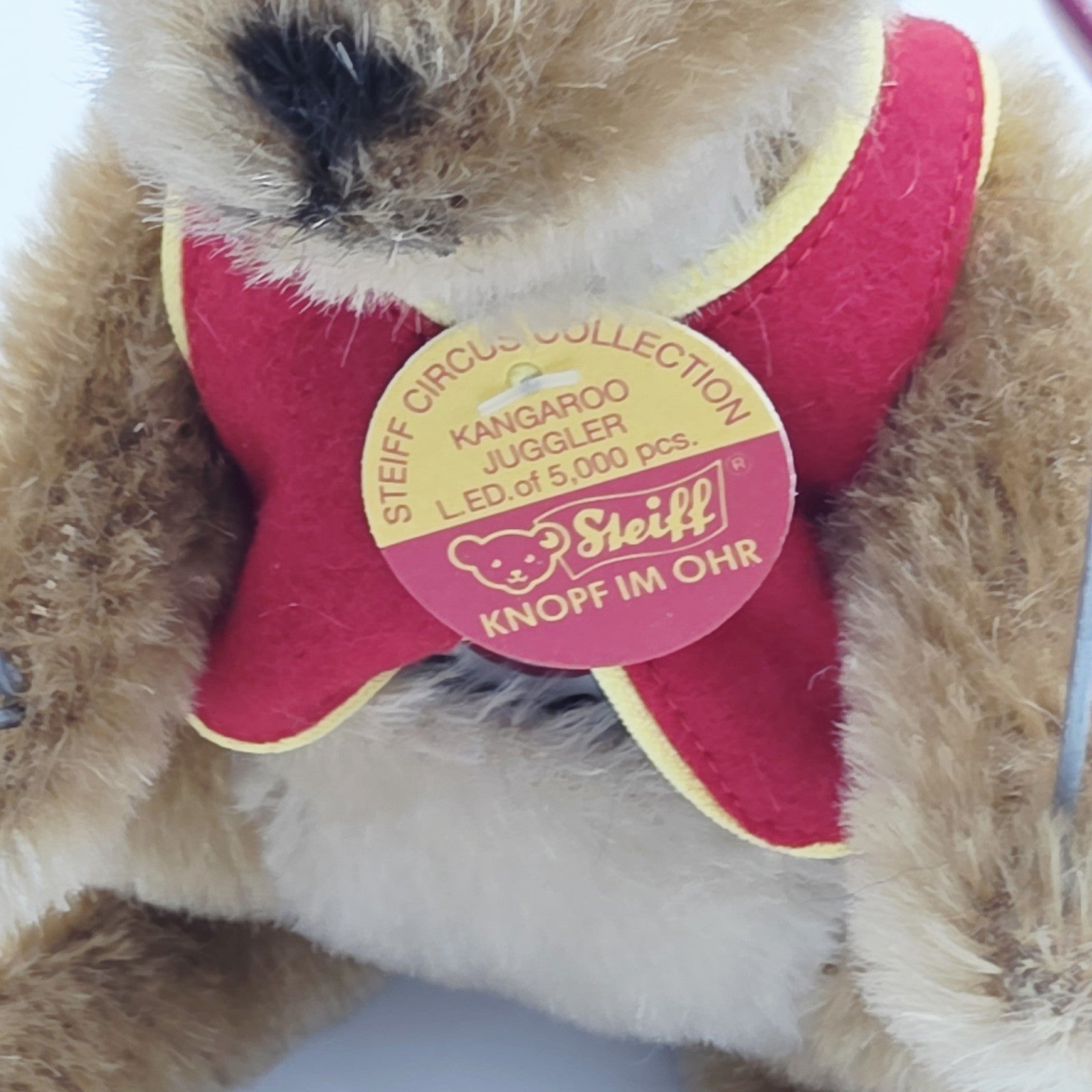 8770972