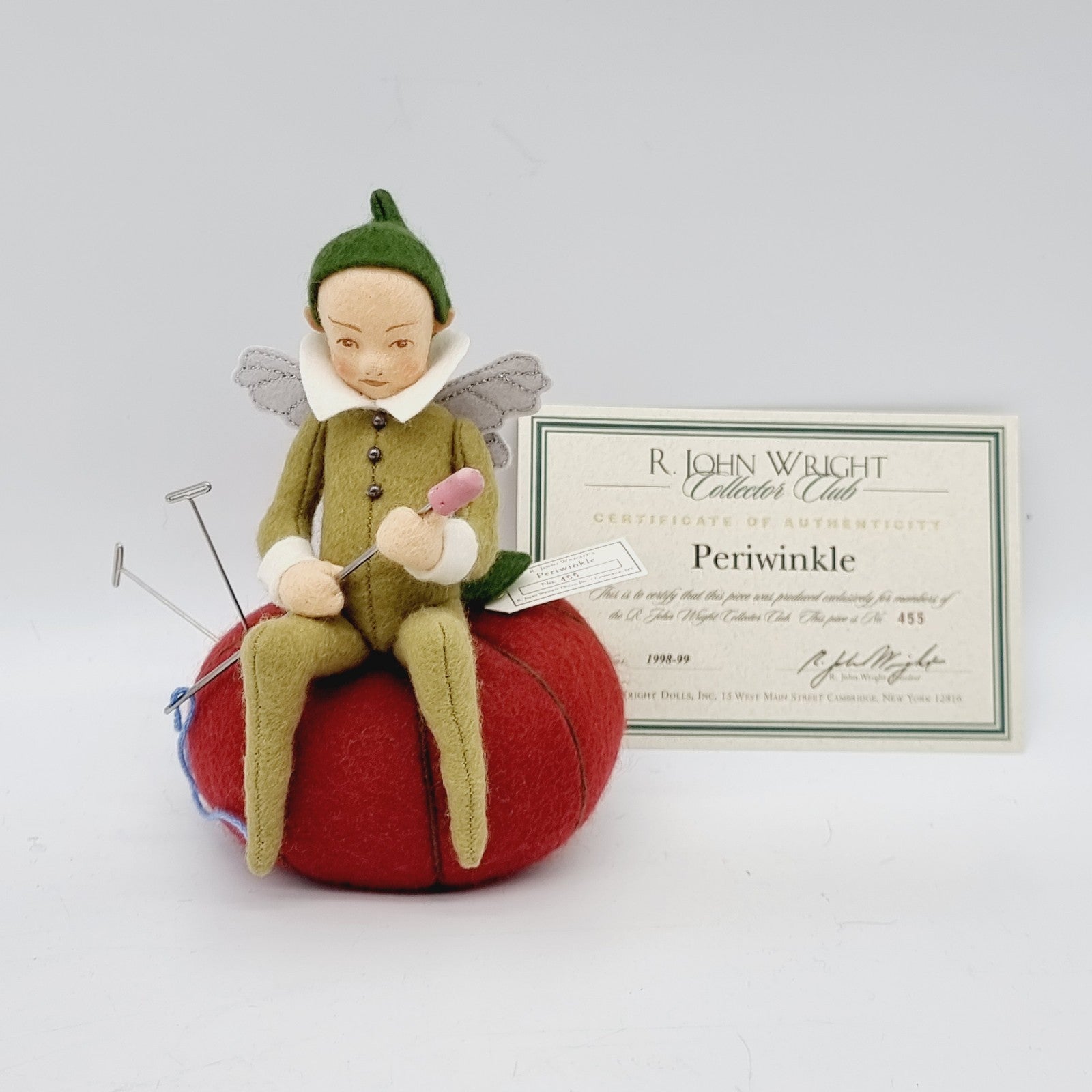 R. John Wright Periwinkle auf Nadelkissen limitiert aus 1998 15 cm