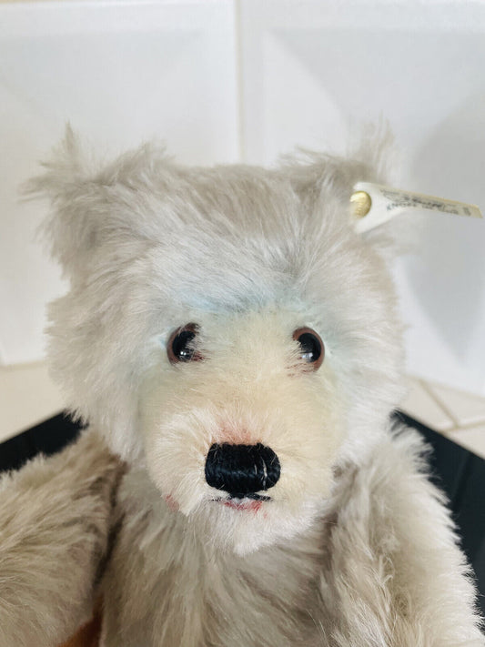 Steiff Teddybär Plüsch inkl. Fahne und Knopf im Ohr 420016