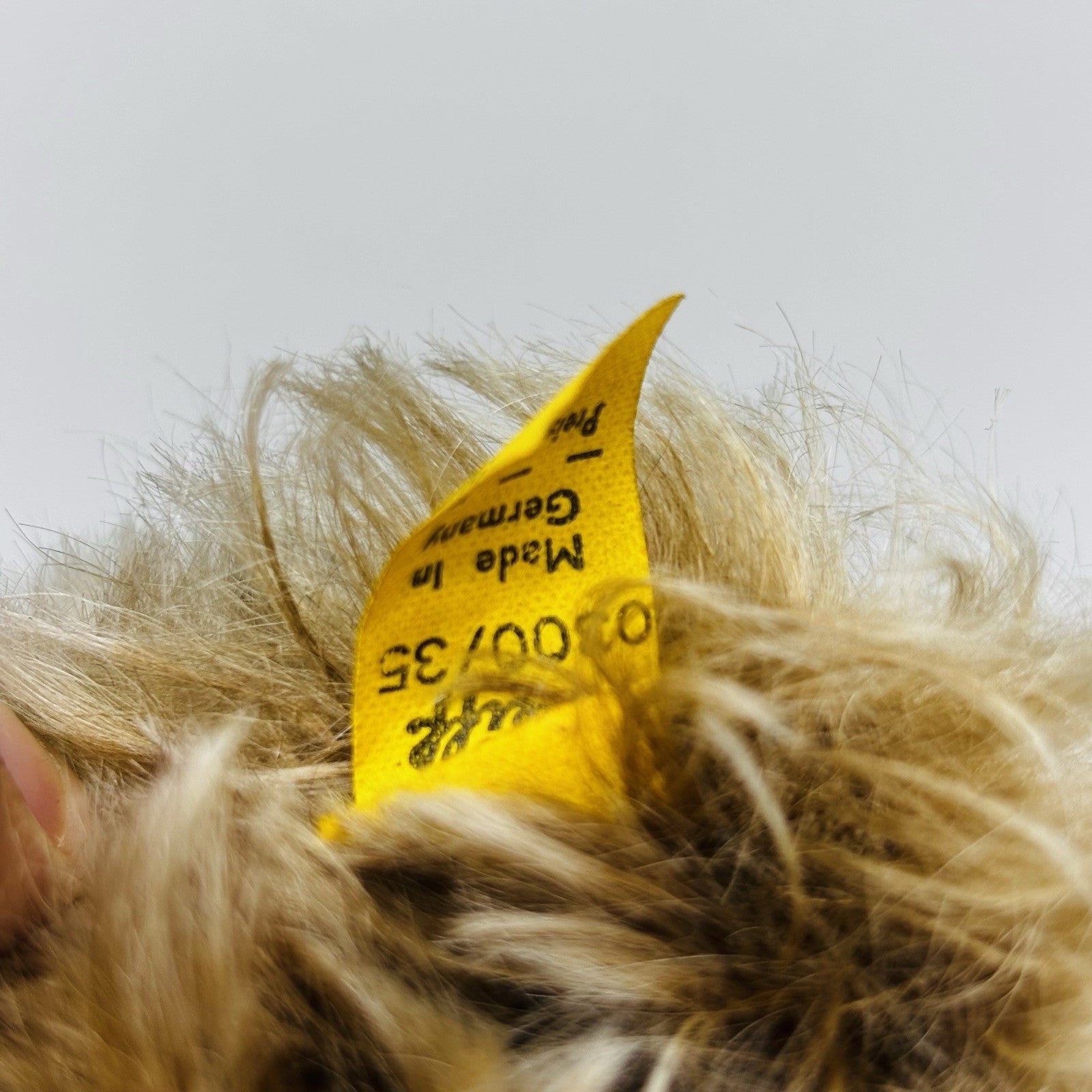 8949633
