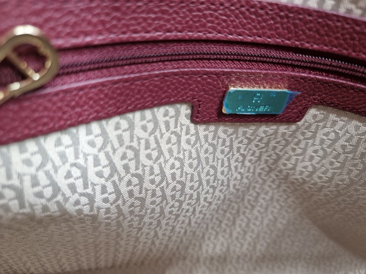 Aigner Handtasche Burgundy Gold Hardware Designertasche Neu mit Etikett