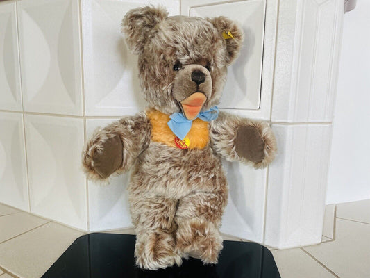 Steiff Teddybär Zotty 0305/45 mit blauer Schleife Originaletikett und Fahne